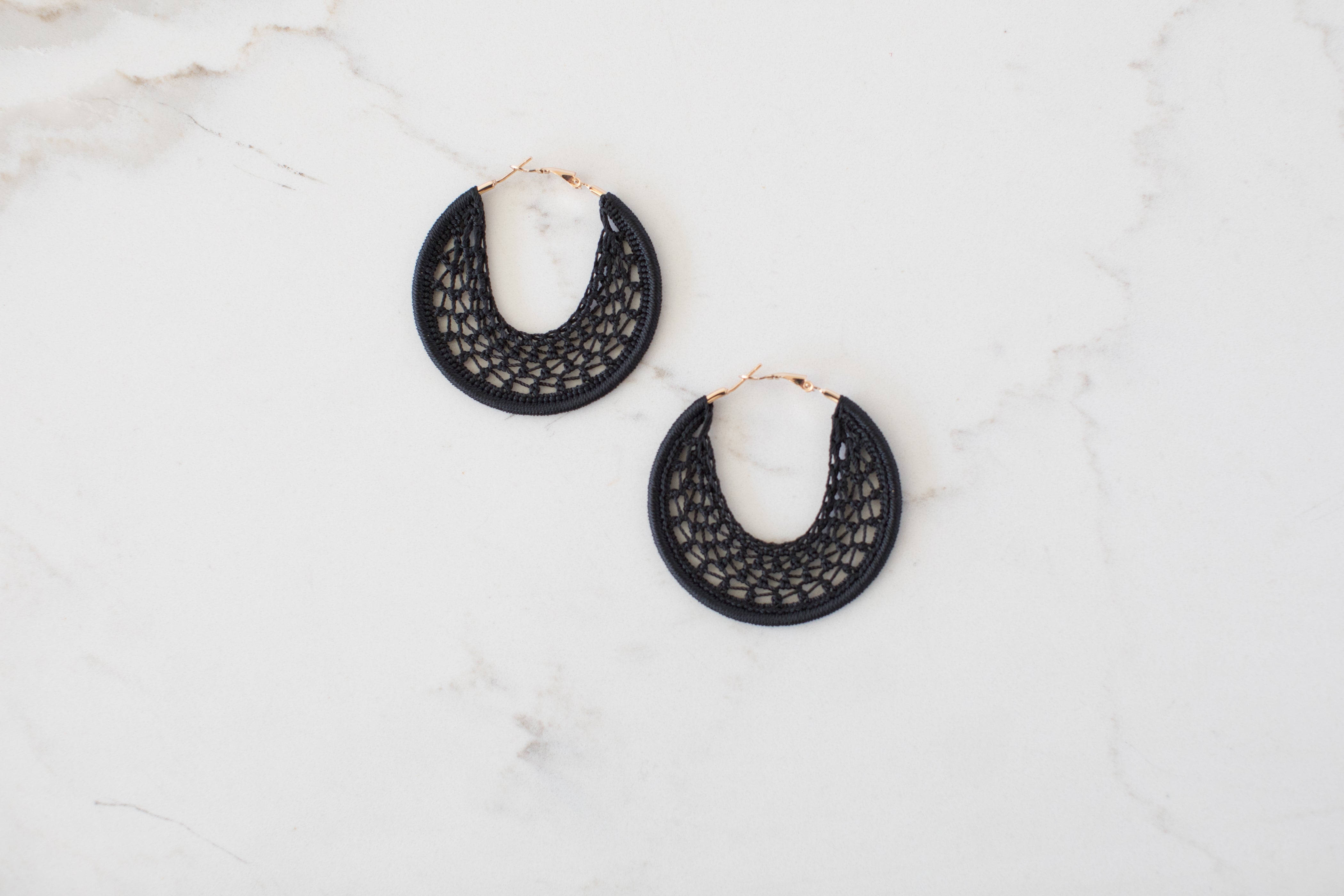 Lisa Earrings Black